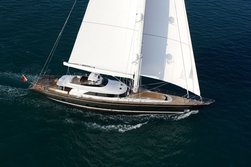 Yacht SERENDIPITY I, Perini Navi | CHARTERWORLD Luxury Superyacht